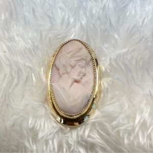 Catamore Cameo Vintage Signed 1/20 12k Gold Filled Shell Brooch Stunning!